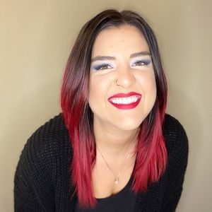 Meet your Posher, Andrea